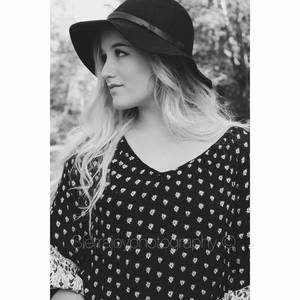 Meet your Posher, Michaela